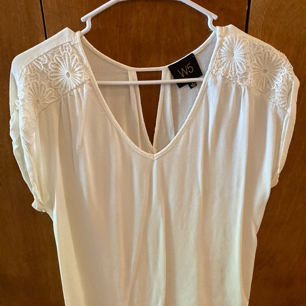 W5 White Embellished Short Sleeve Blouse